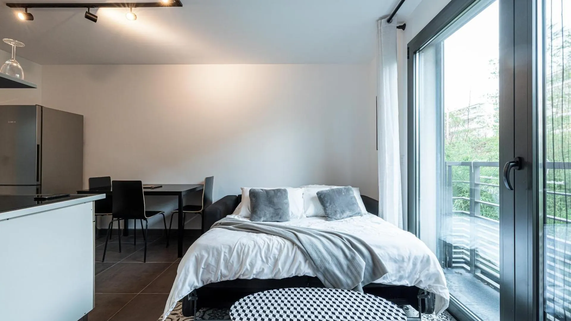 Apartment New Listing - 1 Bed Apt,Air-Con,Beach Access,Sea Antibes France